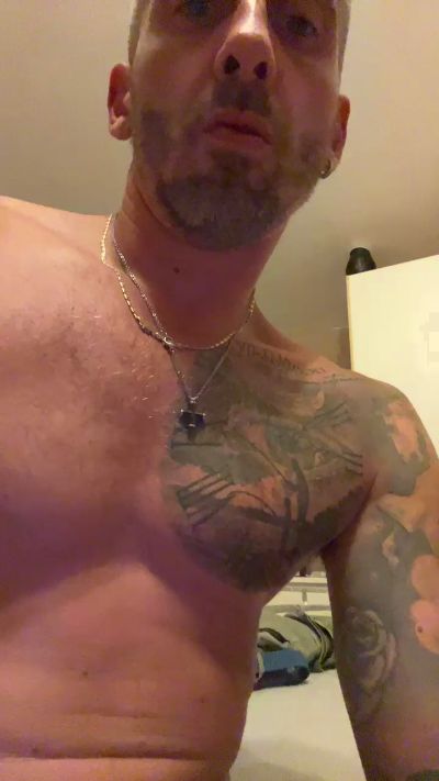 Romano85cam live cam on Cam4