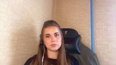 RonaQuaye live cam on Cam4