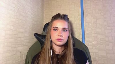 RonaQuaye live cam on Cam4