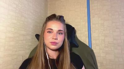 RonaQuaye live cam on Cam4