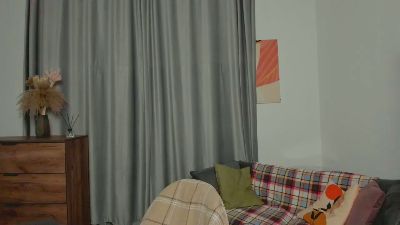 RonnieYannone live cam on Cam4