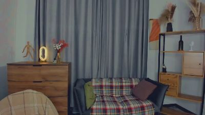 RonnieYannone live cam on Cam4