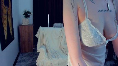 RonnieYannone live cam on Cam4