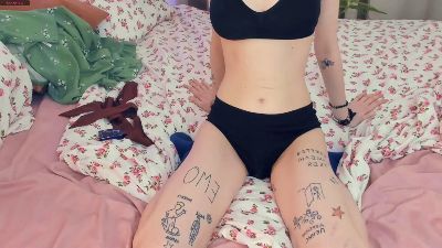 RonnieYannone live cam on Cam4