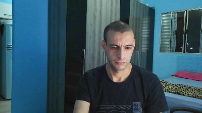 Ronnishotx live cam on Cam4