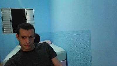 Ronnishotx live cam on Cam4