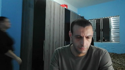 Ronnishotx live cam on Cam4