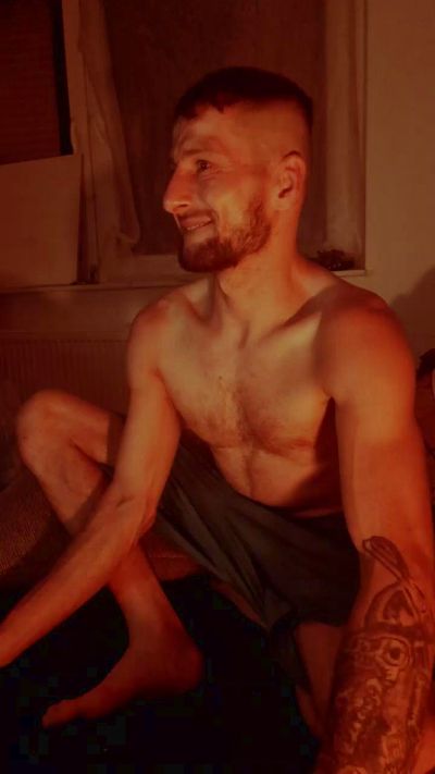 RonnyRonnsen36 live cam on Cam4