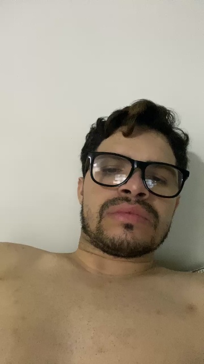 RonyFerraz live cam on Cam4