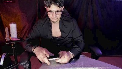 Roobin420 live cam on Cam4