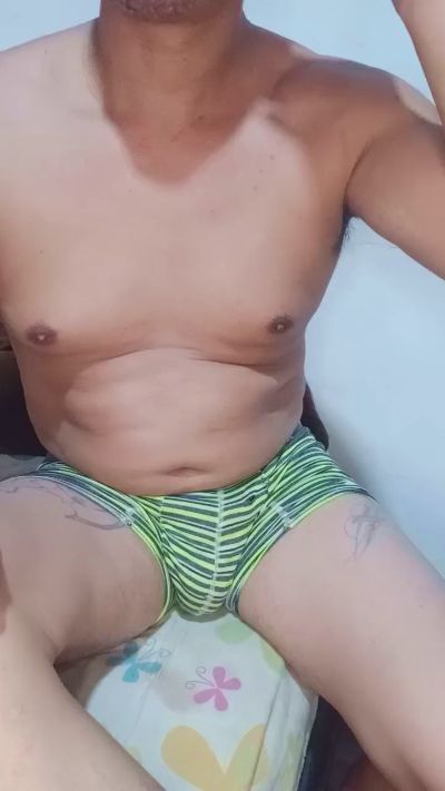 Roosjai79 live cam on Cam4