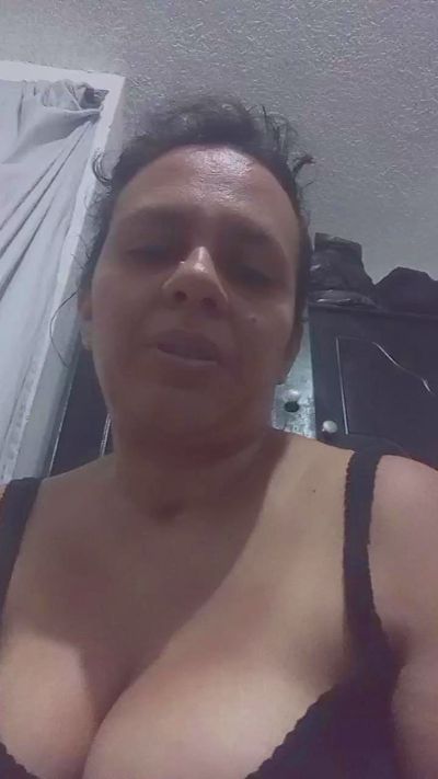Rosa296 live cam on Cam4