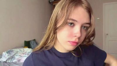 RosalbaPyette live cam on Cam4