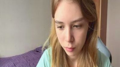 RosalbaPyette live cam on Cam4