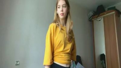 RosalbaPyette live cam on Cam4
