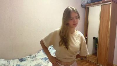 RosalbaPyette live cam on Cam4