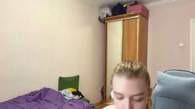 RosalbaPyette live cam on Cam4