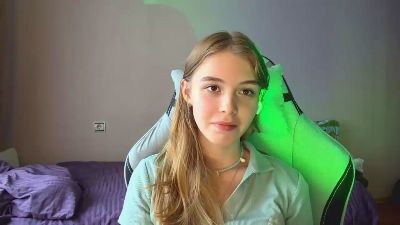 RosalbaPyette live cam on Cam4