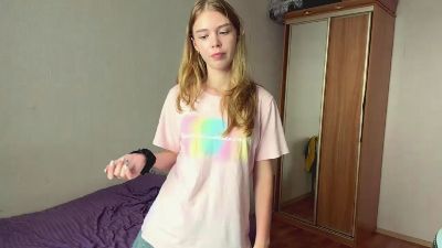 RosalbaPyette live cam on Cam4