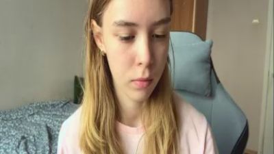 RosalbaPyette live cam on Cam4