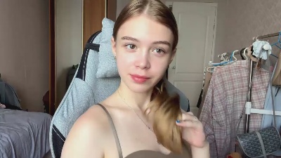 RosalbaPyette live cam on Cam4