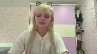 RosaliaKoop live cam on Cam4
