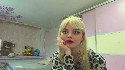 RosaliaKoop live cam on Cam4