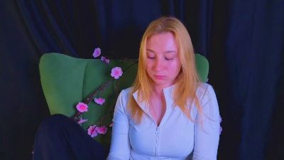 RosalieHandley live cam on Cam4