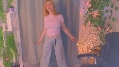 RosalieHandley live cam on Cam4