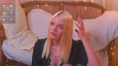 RosalindFinken live cam on Cam4