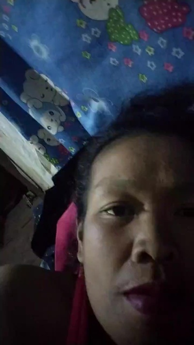 Rosaline27 live cam on Cam4