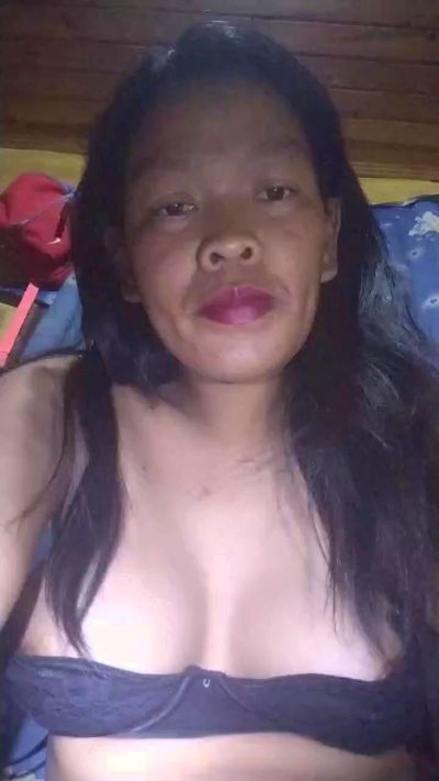 Rosaline27 live cam on Cam4