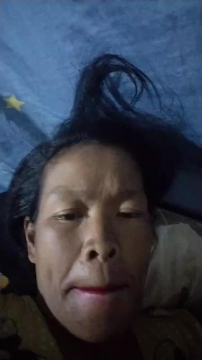 Rosaline27 live cam on Cam4