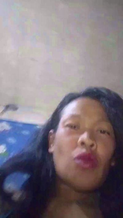 Rosaline27 live cam on Cam4