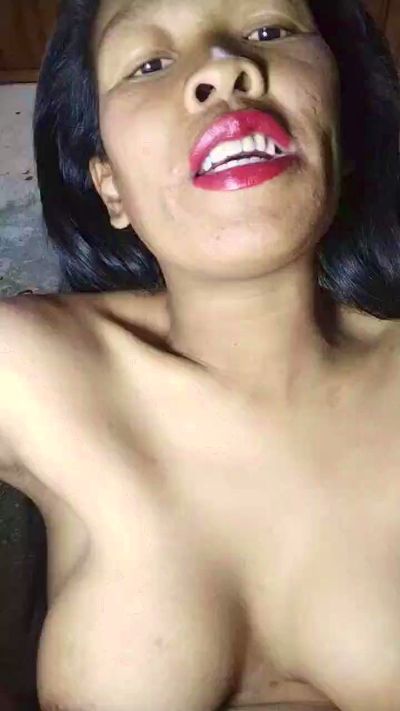 Rosaline27 live cam on Cam4
