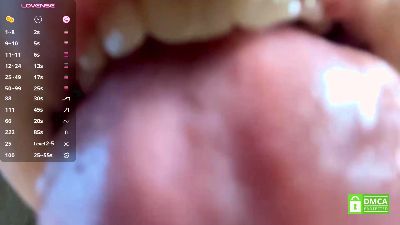 RosamondBrasch live cam on Cam4