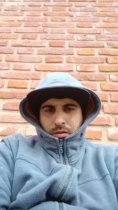 Rosarino94 live cam on Cam4