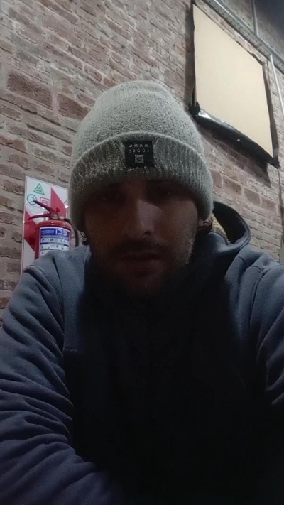 Rosarino94 live cam on Cam4