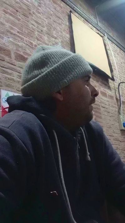 Rosarino94 live cam on Cam4