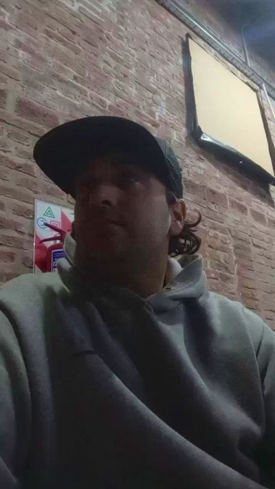 Rosarino94 live cam on Cam4
