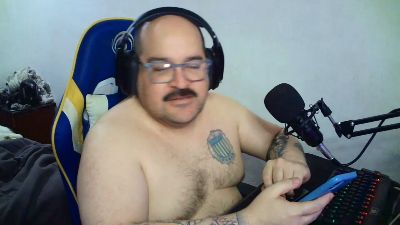 Rosarioso32 live cam on Cam4