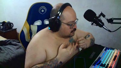 Rosarioso32 live cam on Cam4