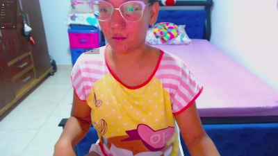 RoseLuxs live cam on Cam4