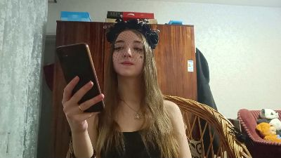 RoseVilaro live cam on Cam4