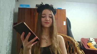 RoseVilaro live cam on Cam4