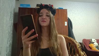 RoseVilaro live cam on Cam4