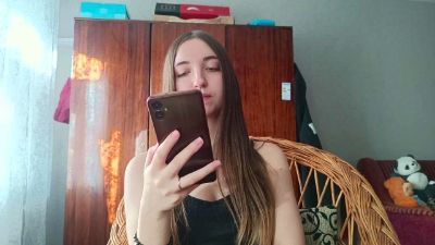 RoseVilaro live cam on Cam4