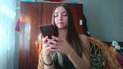RoseVilaro live cam on Cam4