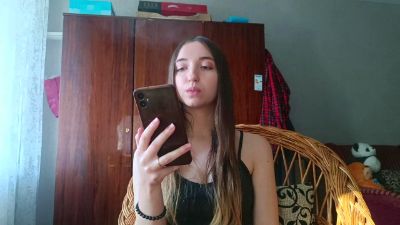 RoseVilaro live cam on Cam4
