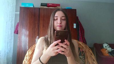 RoseVilaro live cam on Cam4